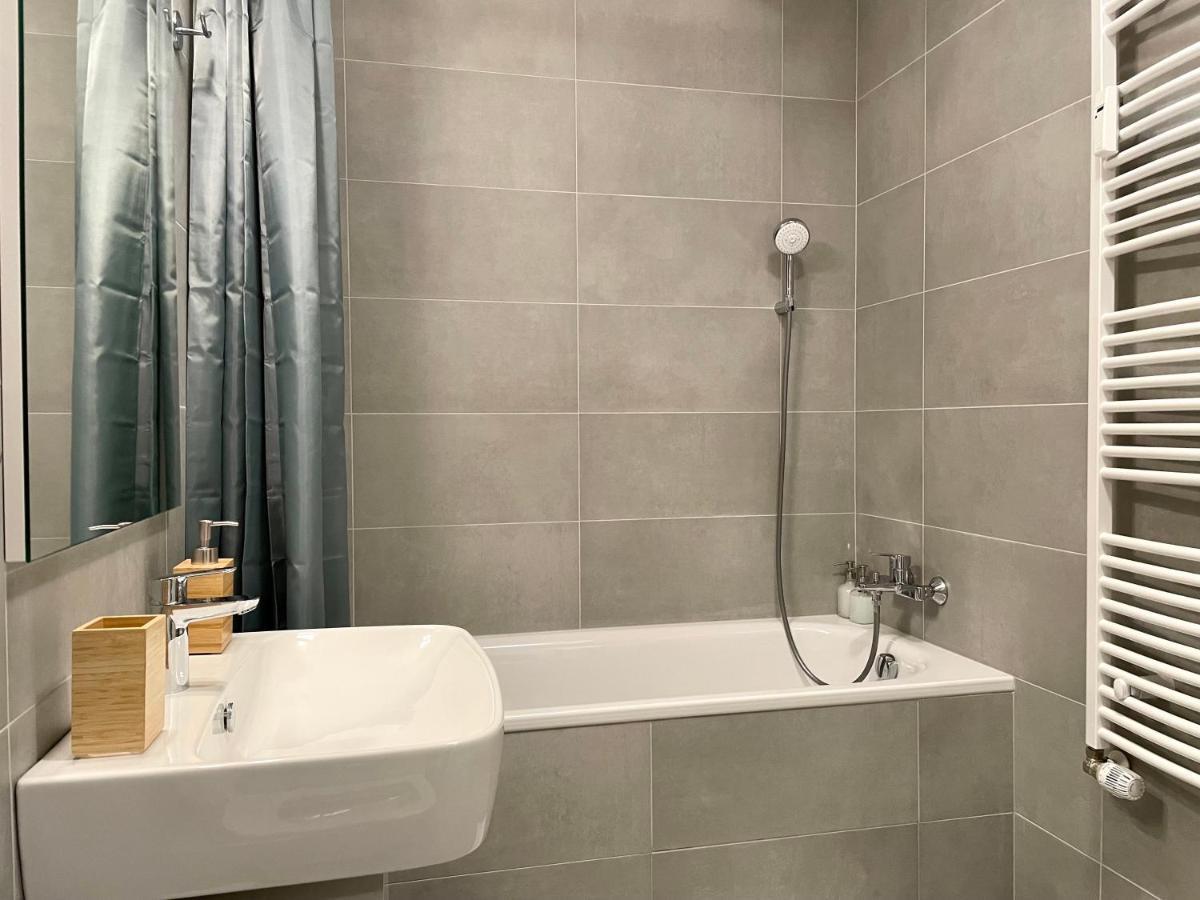Central Stay Pressburg Exterior foto