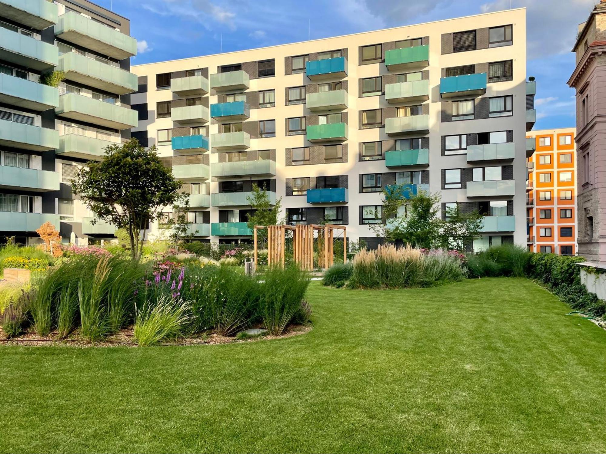Central Stay Pressburg Exterior foto