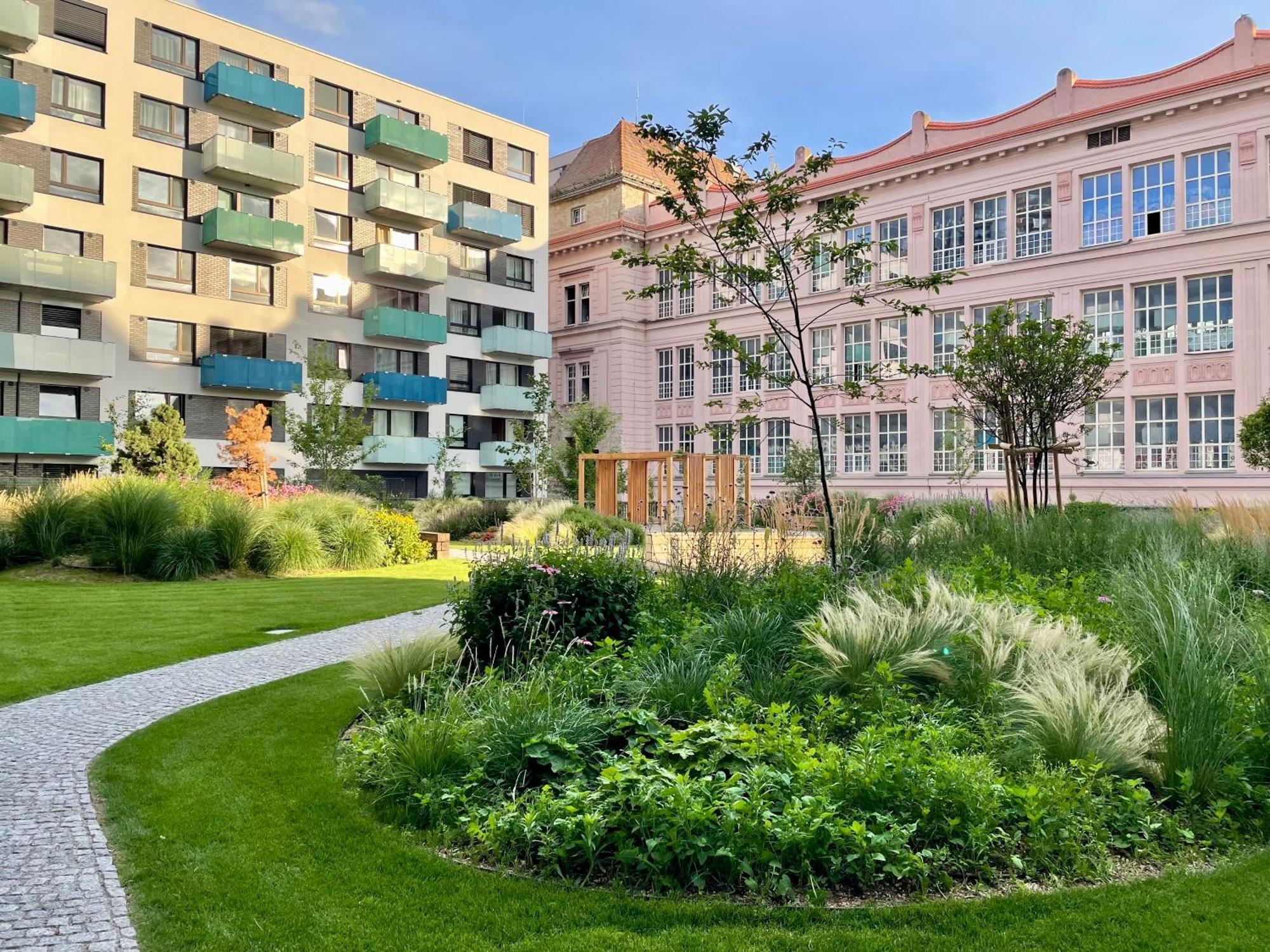 Central Stay Pressburg Exterior foto
